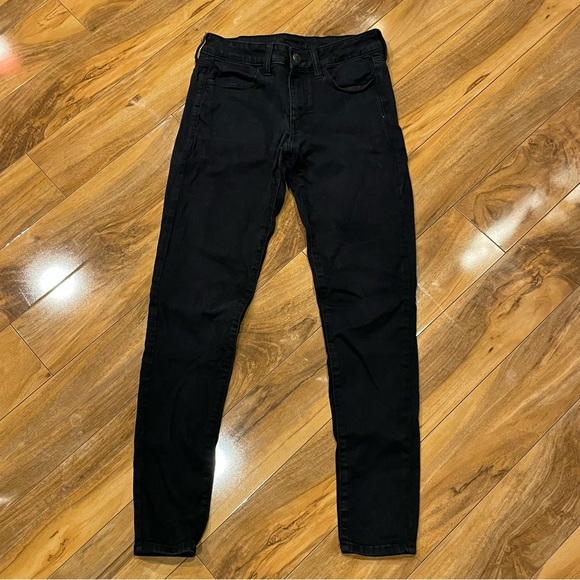 American eagle next level stretch black jeans, size 6 long - Picture 2 of 14